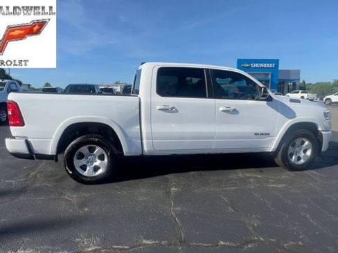 Used 2025 RAM 1500 Big Horn AWD/4WD image 9