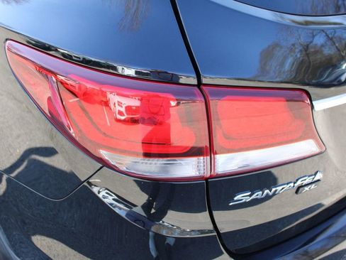 Used 2019 Hyundai Santa Fe XL image 9