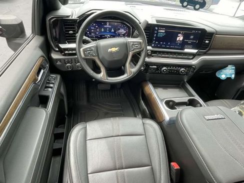 Certified 2024 Chevrolet Silverado 2500 High Country w/ High Country Premium Package AWD/4WD image 14
