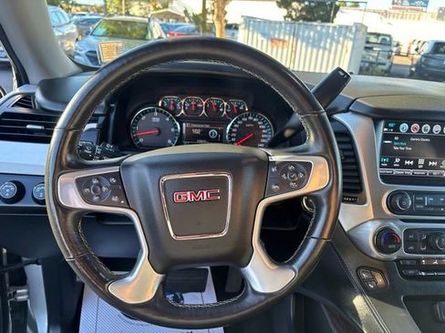 Used 2018 GMC Yukon SLT w/ Open Road Package AWD/4WD image 18