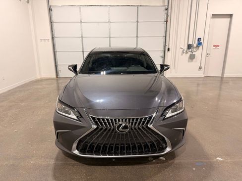 Used 2022 Lexus ES 350 w/ Premium Package image 2