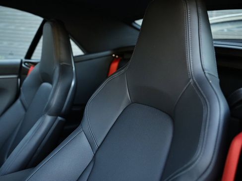 Certified 2025 Porsche 911 Carrera image 27