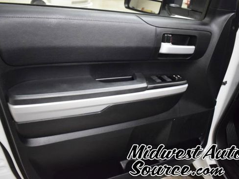 Used 2021 Toyota Tundra SR5 AWD/4WD image 7