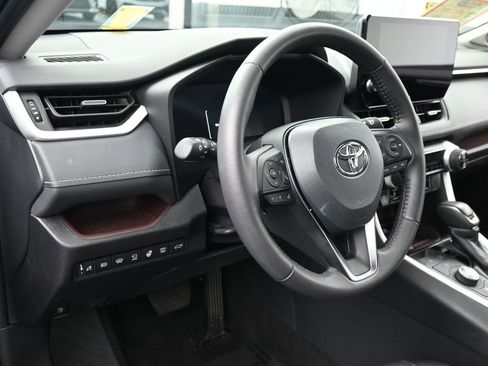 Used 2025 Toyota RAV4 Limited w/ Advanced Technology Package AWD/4WD image 15
