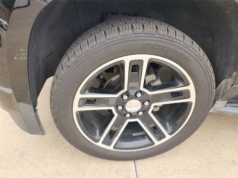 Used 2017 Chevrolet Tahoe LT AWD/4WD image 8