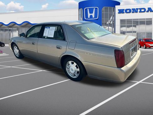 Used 2003 Cadillac De Ville w/ Trunk Convenience Package FWD image 6