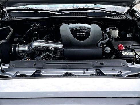 Used 2021 Toyota Tacoma SR5 RWD image 29