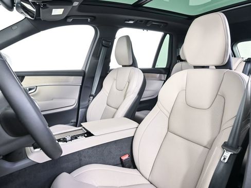 New 2026 Volvo XC90 T8 Ultra w/ Protection Package Premier AWD/4WD image 5