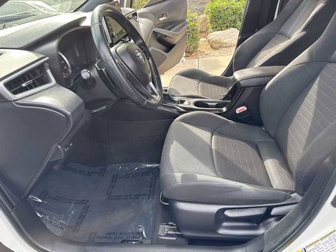 Used 2020 Toyota Corolla SE FWD image 19