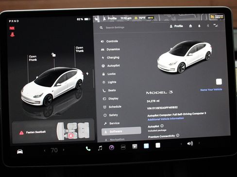 Used 2023 Tesla Model 3 Standard Range image 26