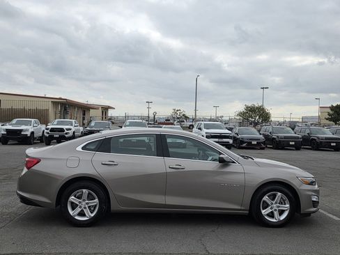 Used 2023 Chevrolet Malibu LT image 8
