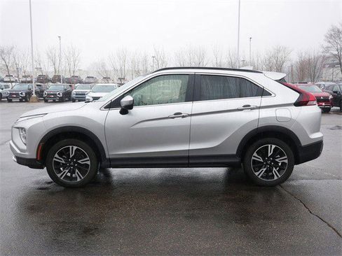 Used 2025 Mitsubishi Eclipse Cross SE image 4