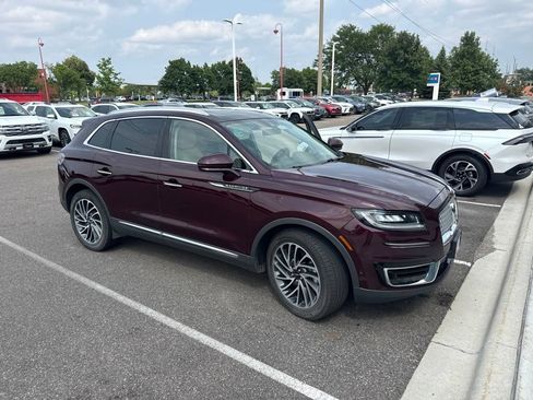 Used 2020 Lincoln Nautilus Reserve w/ Equipment Group 201A AWD/4WD image 2