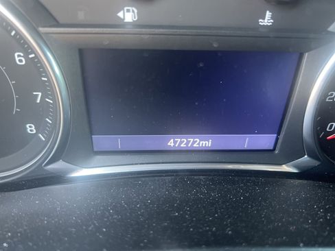 Used 2020 Chevrolet Equinox Premier image 1