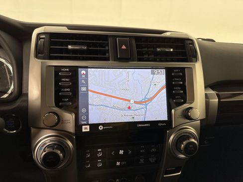Used 2023 Toyota 4Runner Limited AWD/4WD image 27