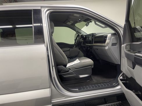 Used 2024 Ford F350 XLT image 25