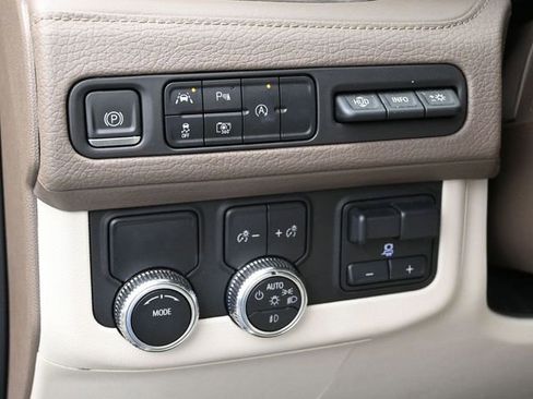 Used 2023 GMC Yukon Denali w/ Max Trailering Package image 16