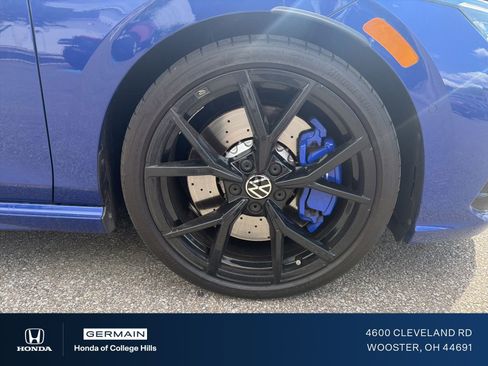 Used 2023 Volkswagen Golf 20th Anniversary Edition AWD/4WD image 4