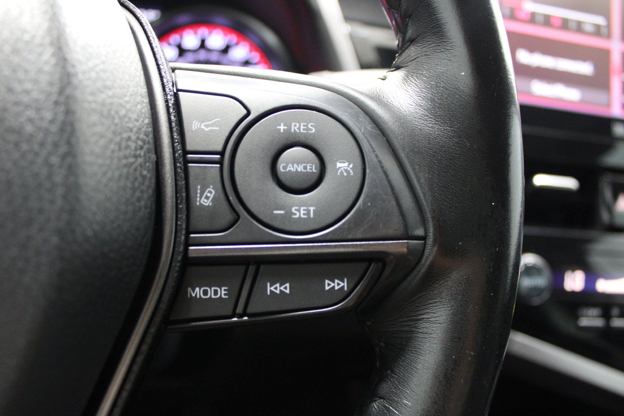 Used 2022 Toyota Camry XSE w/ Navigation Package FWD image 35