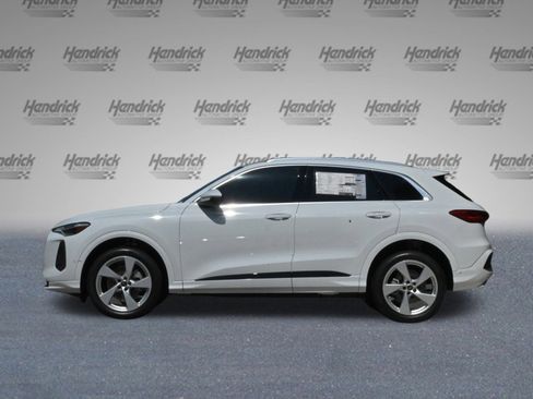 Used 2025 Audi Q5 Premium Plus image 6