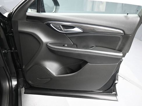 Used 2023 Buick Envision Preferred image 40