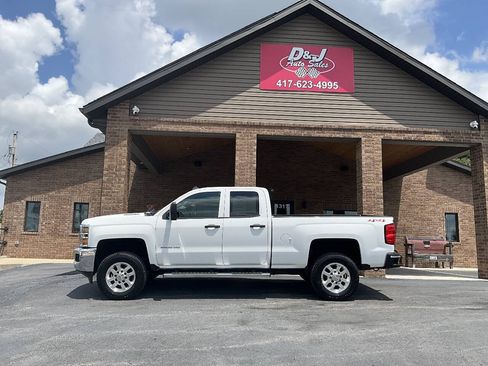 Used 2015 Chevrolet Silverado 2500 LT w/ LT Convenience Package AWD/4WD image 23