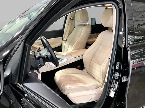Certified 2022 Mercedes-Benz GLS 450 4MATIC image 9