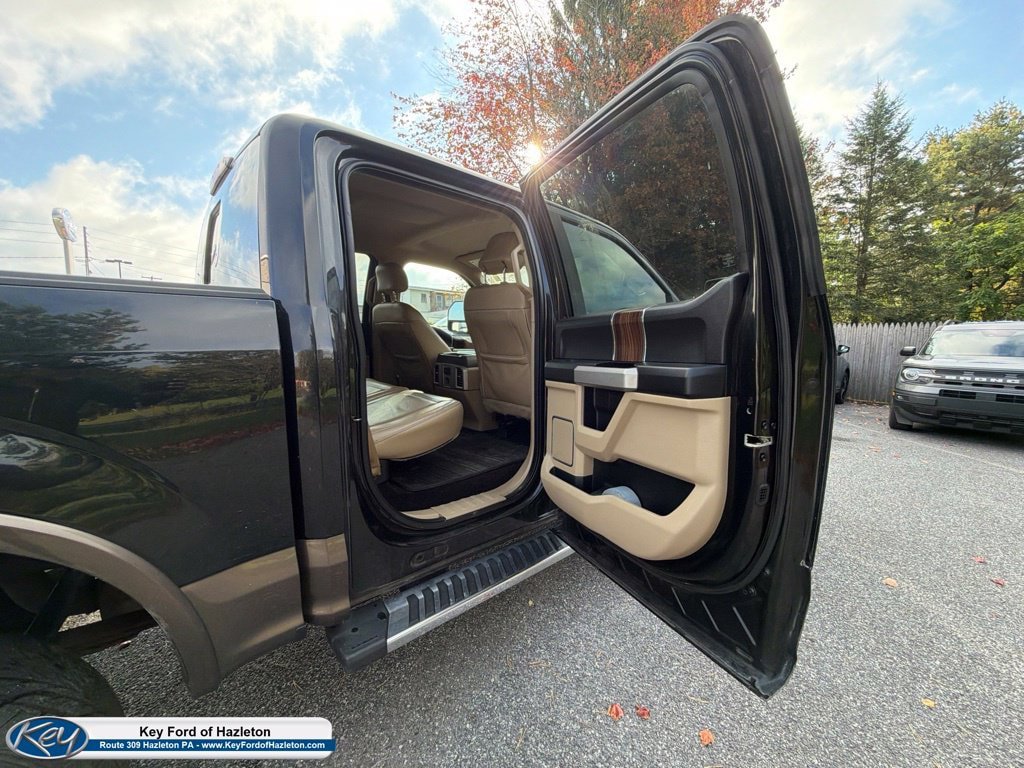 Used 2015 Ford F150 Lariat w/ Equipment Group 501A Mid AWD/4WD image 19