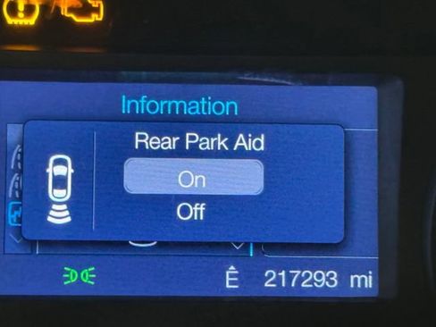 Used 2013 Ford Edge SEL AWD/4WD image 23