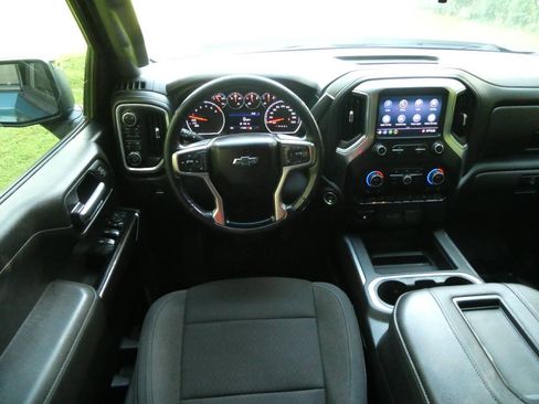 Used 2019 Chevrolet Silverado 1500 RST image 11