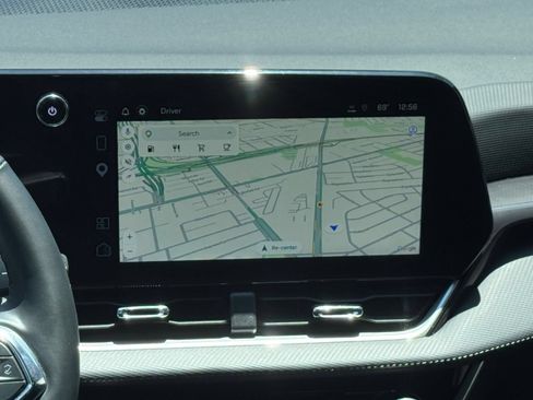 Used 2025 Chevrolet Equinox LT FWD image 20