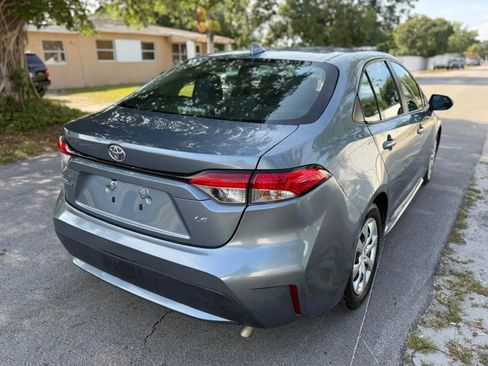 Used 2021 Toyota Corolla LE FWD image 7