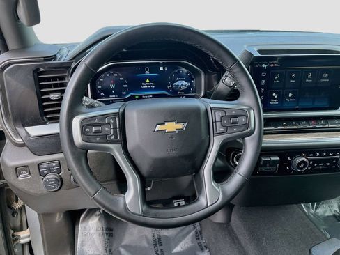 Used 2023 Chevrolet Silverado 1500 RST AWD/4WD image 11