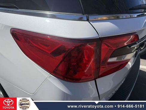 Used 2023 Honda Odyssey Touring image 11