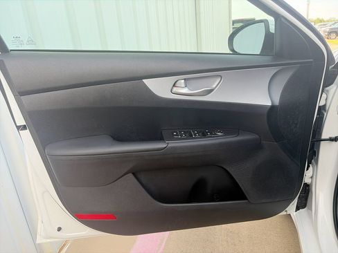 Used 2024 Kia Forte LXS FWD image 22