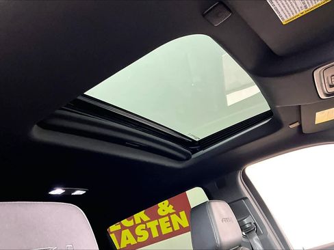 Certified 2023 GMC Sierra 1500 AT4 w/ AT4 Premium Package image 13