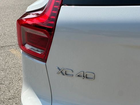 Used 2026 Volvo XC40 B5 Plus AWD/4WD image 13