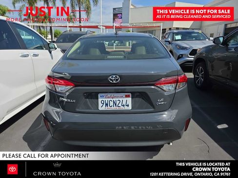 Used 2026 Toyota Corolla LE FWD image 5