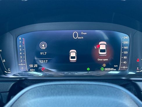 Certified 2025 Honda Accord LX image 22