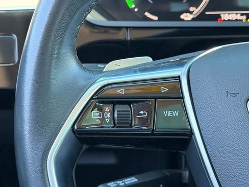 Used 2024 Audi Q8 e-tron Premium Plus w/ Premium Plus Package AWD/4WD image 16