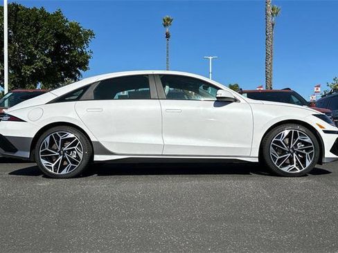 New 2025 Hyundai Ioniq 6 SEL image 3