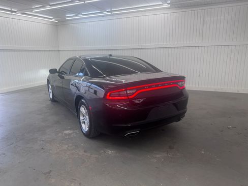 Used 2019 Dodge Charger SXT image 7