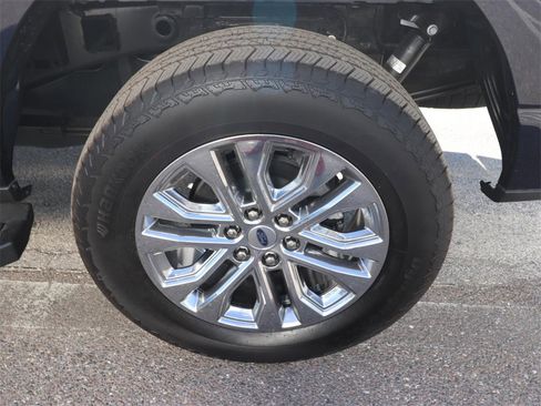 New 2025 Ford F150 Lariat w/ Equipment Group 502A High image 16