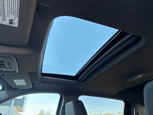 New 2026 GMC Sierra 2500 SLT w/ SLT Premium Package image 18