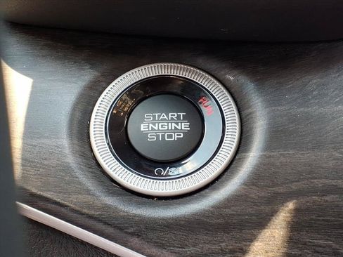 Used 2024 Jeep Grand Cherokee Limited 4xe AWD/4WD image 12
