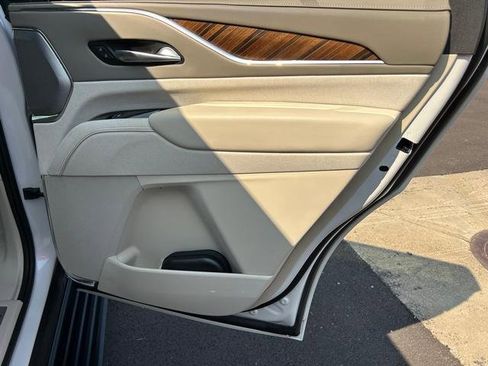 Used 2023 Cadillac Escalade Sport Platinum w/ LPO, ONYX Package image 22