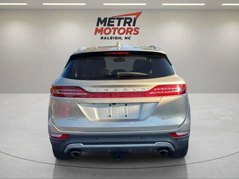 Used 2017 Lincoln MKC Reserve image 6