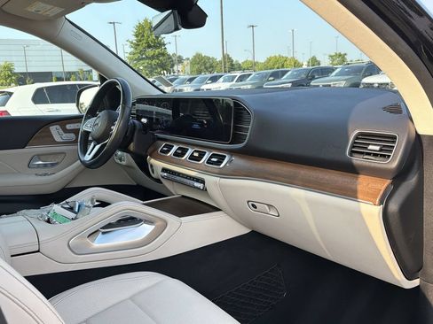 Used 2021 Mercedes-Benz GLE 350 4MATIC image 19