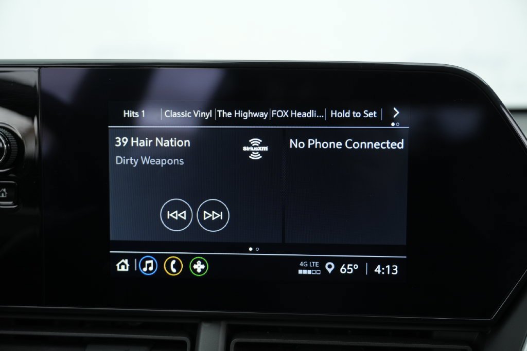 Used 2025 Chevrolet Trax RS w/ Driver Confidence Package FWD image 53