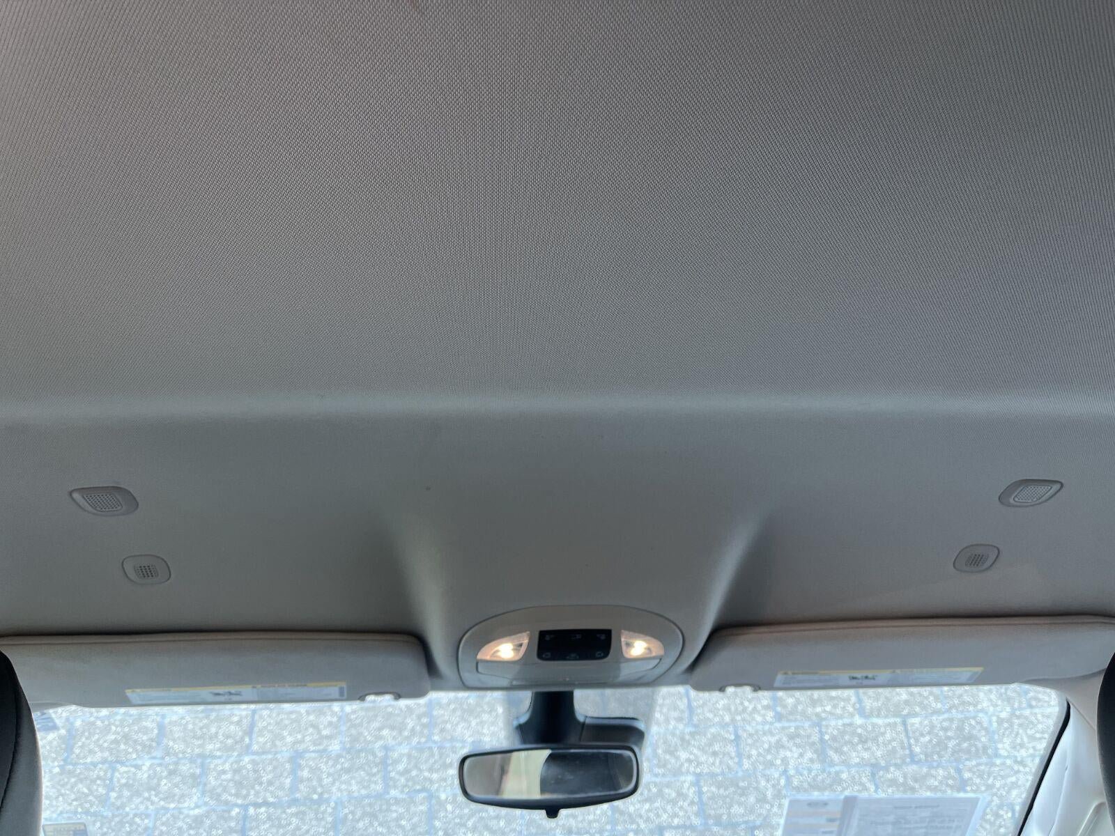 Used 2024 Chrysler Pacifica Touring-L FWD image 17
